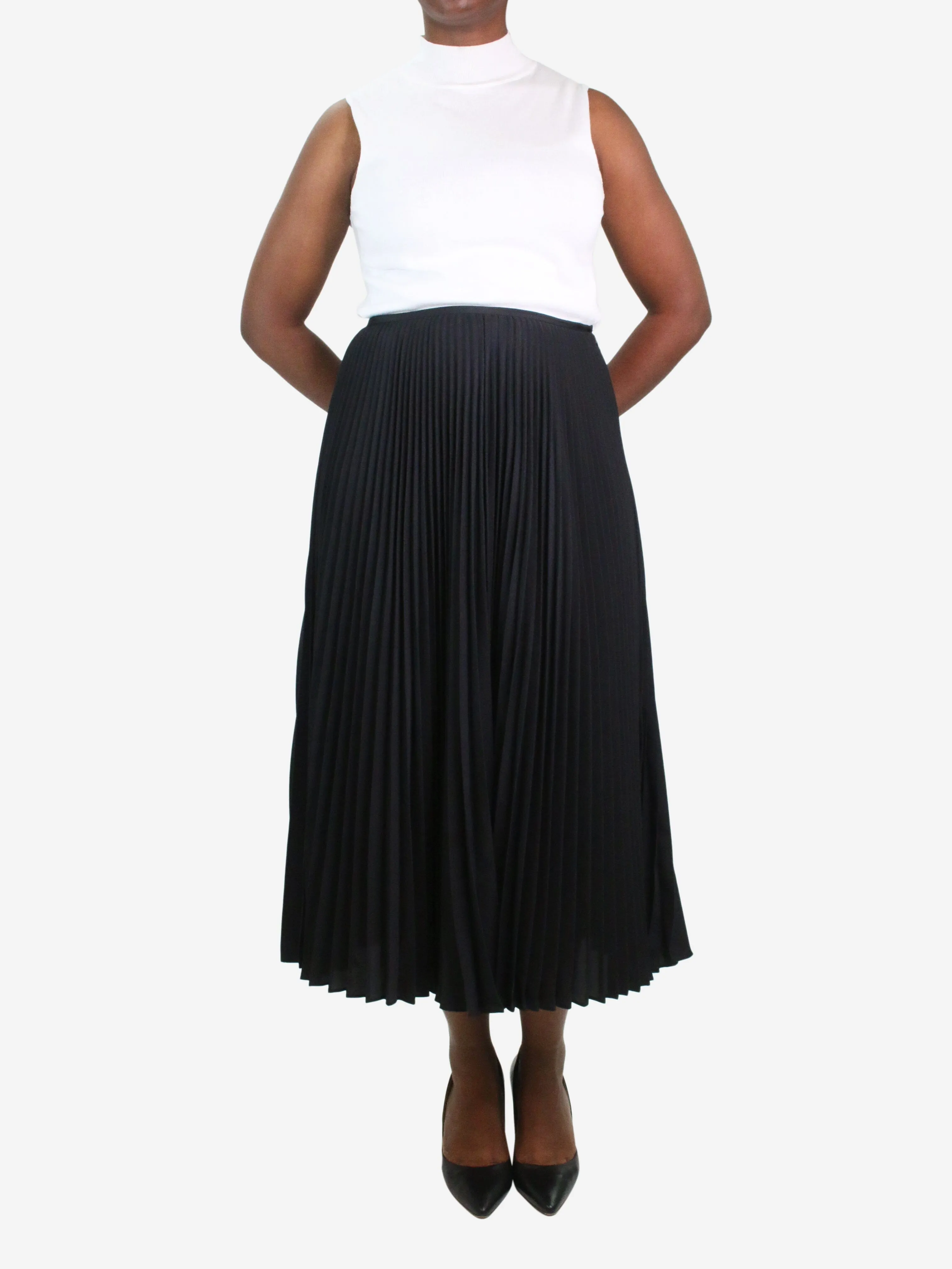 Black pleated midi skirt - size UK 14