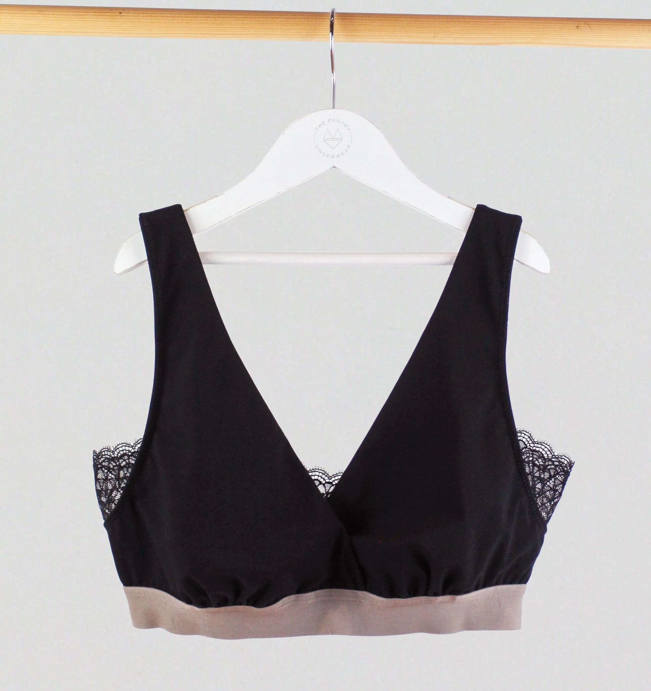 Lace insert crop [Black/Taupe]